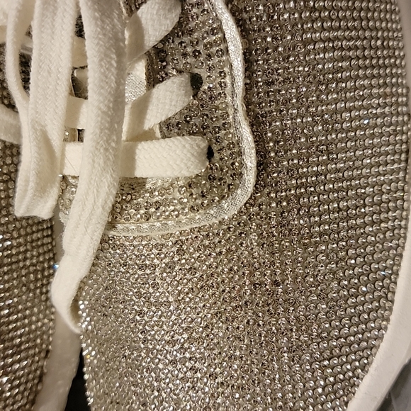 David's bridal bling sneakers NIB - Picture 2 of 5